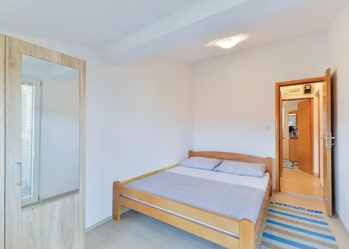 Apartamento Vugec, - Pag